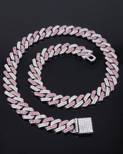 Mens Alloy Necklace With A Hinged Clasp And A Diamond-Patterned Powder-Blue Diamond Pendant